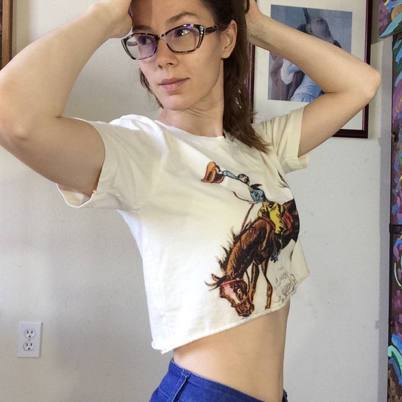 SOLD Rodeo Cowgirl Horse Crop Tee Top - Picture 3 of 7